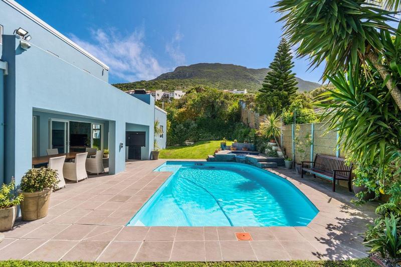 5 Bedroom Property for Sale in Hout Bay Western Cape